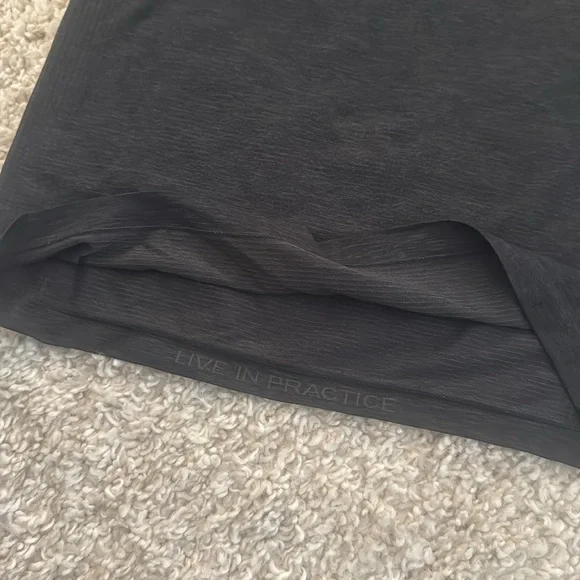 Men's Black T-Shirt Lululemon - Picture 2 of 4